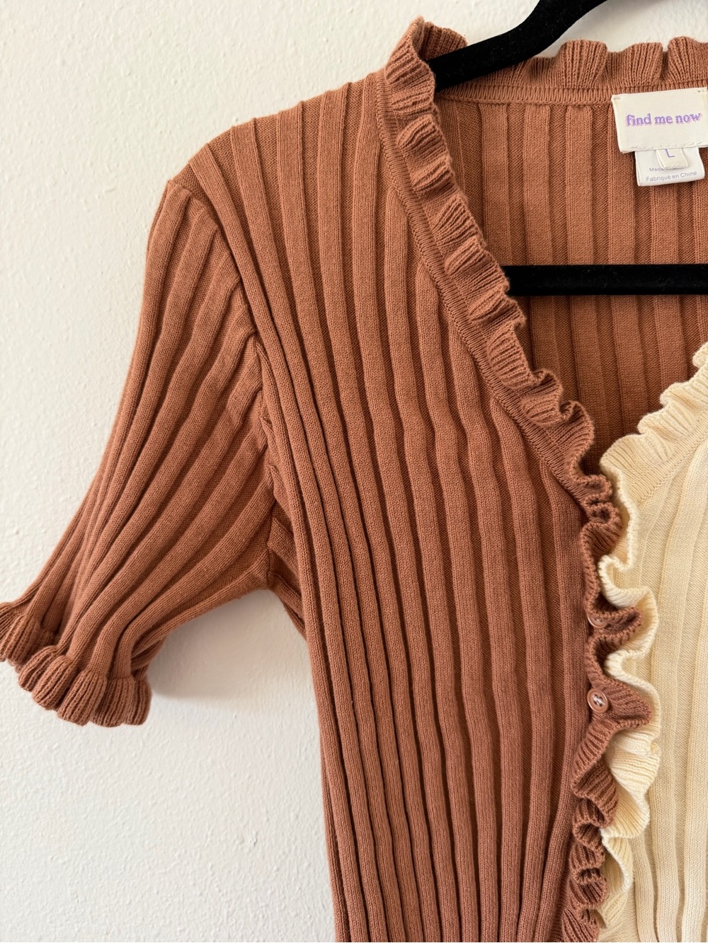 Two-Tone Ribbed Ruffle Cardigan - Brown & Cream - Picture 4 of 5